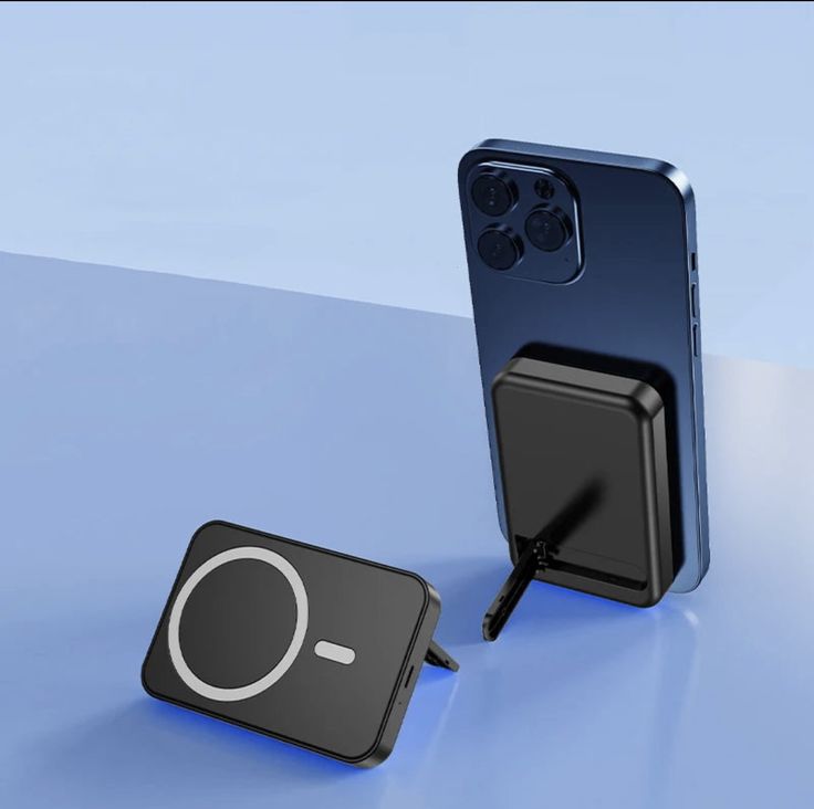 Magnetic Folding Bracket Power Bank